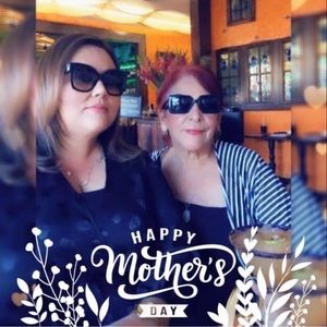 Meet your Posher, Liz